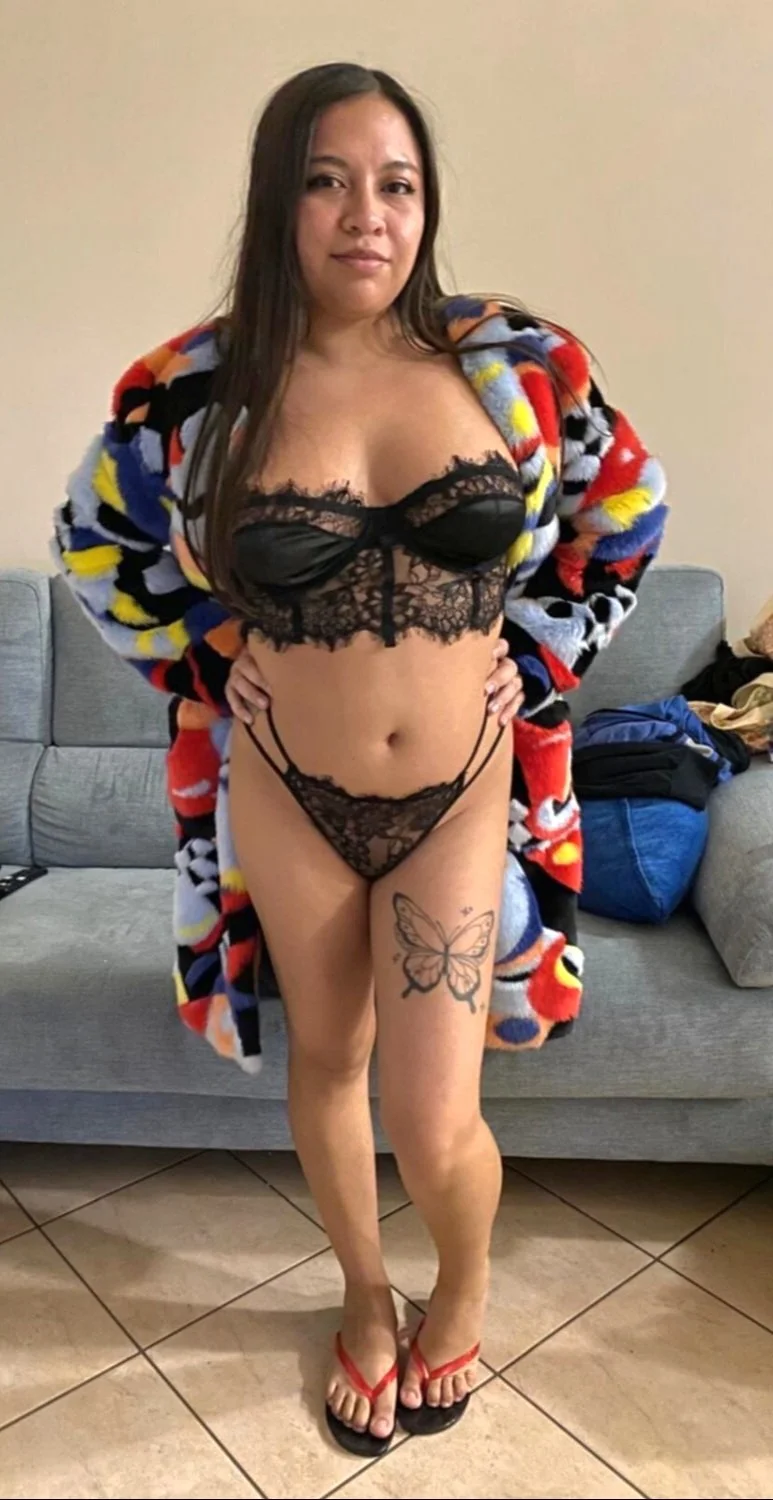 Hot Latina Milf Wife Poses main image