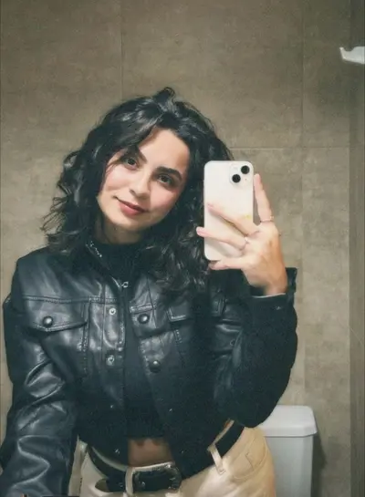 Rafaella Brasileña 21 años cover image