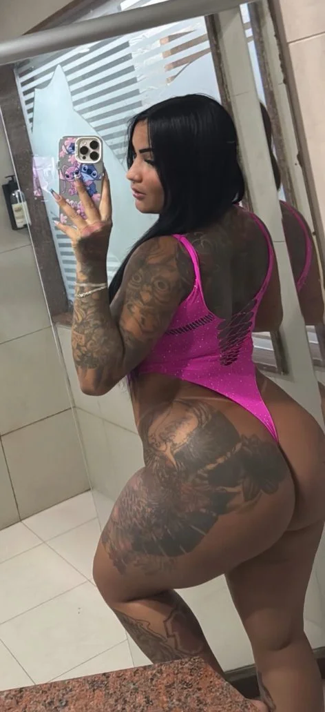 funkeira favelada rabuda coxuda tatuada da bunda imensa main image