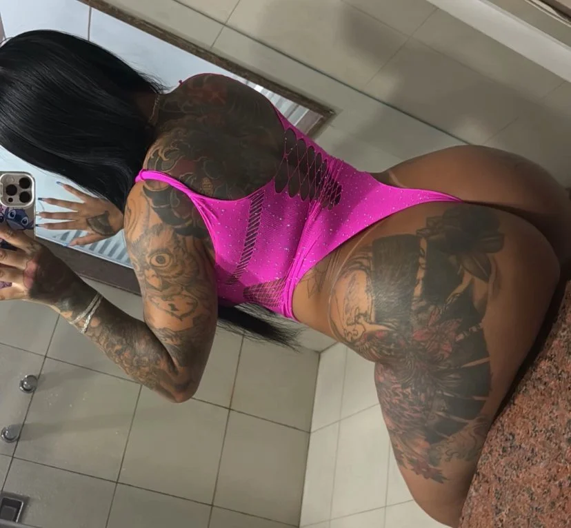 funkeira favelada rabuda coxuda tatuada da bunda imensa image 2