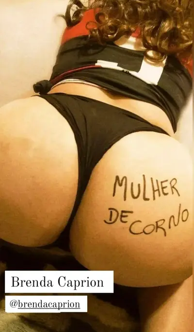 Safada Casada Chifradeira Mulher de corno Brenda cover image