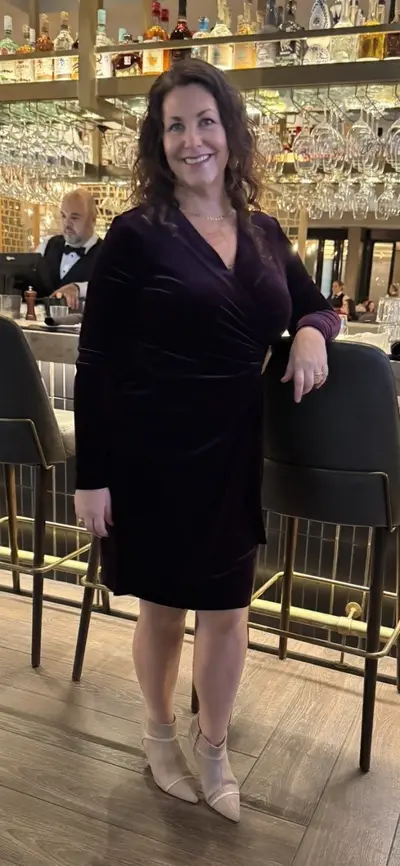 Beautiful Realtor Regina for all to see cover image