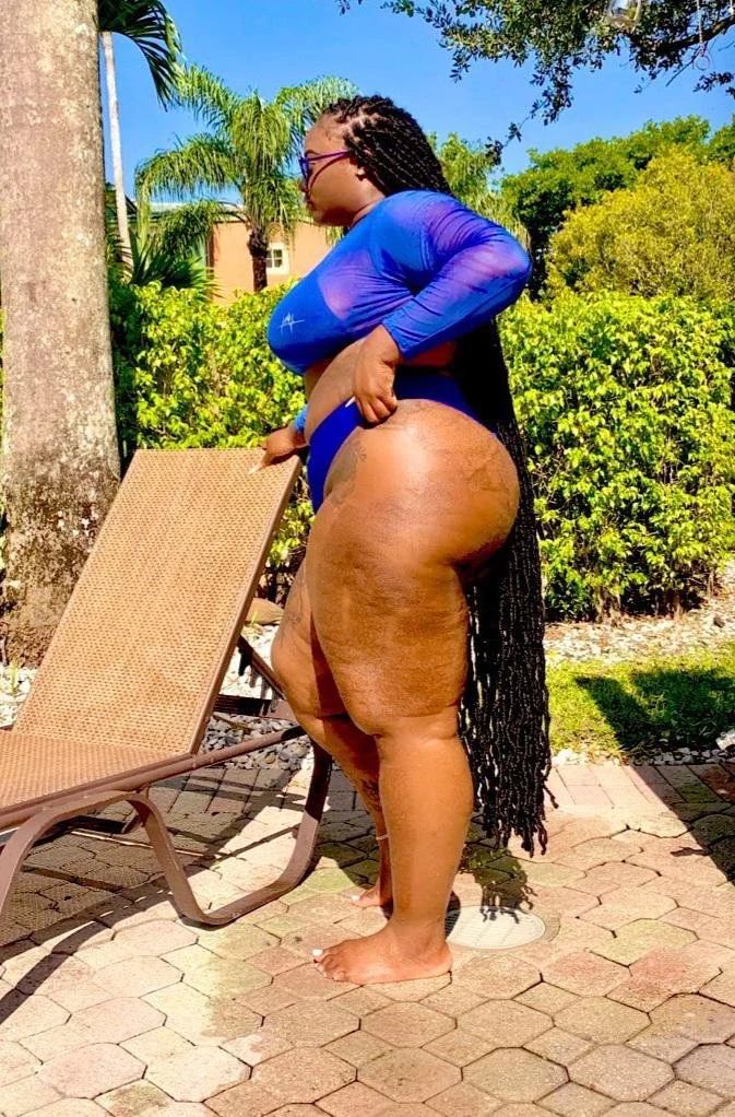 Thick thighs🦵🏿🦵🏾🦵🏻🦵🏽 image 10