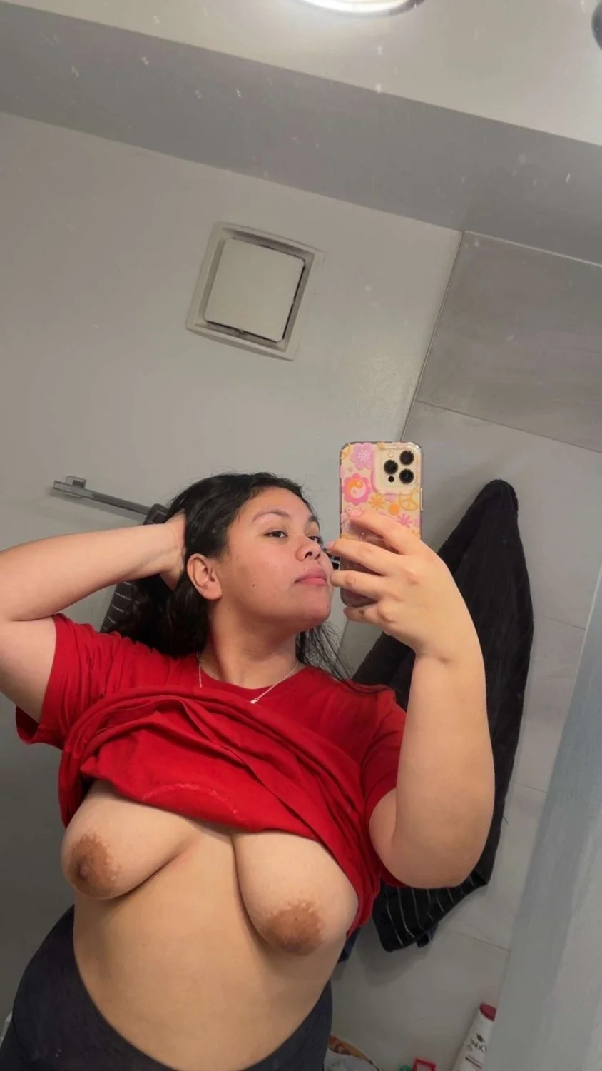 Chubby Latina facial shared part 2 image 2