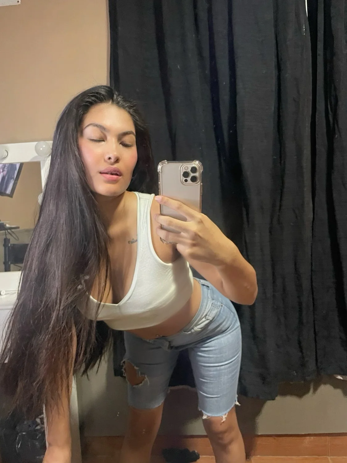 Selfie Time image 4