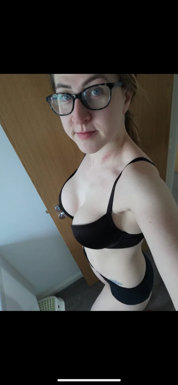 Theresa uk slut main image