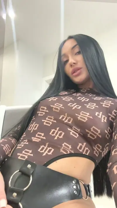 🔞 round ass naked squirting tight wet pussy nude 🍑😈 My OF cover image