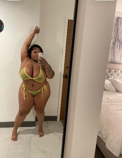 She say she a Star Big Booty and Tits image 3