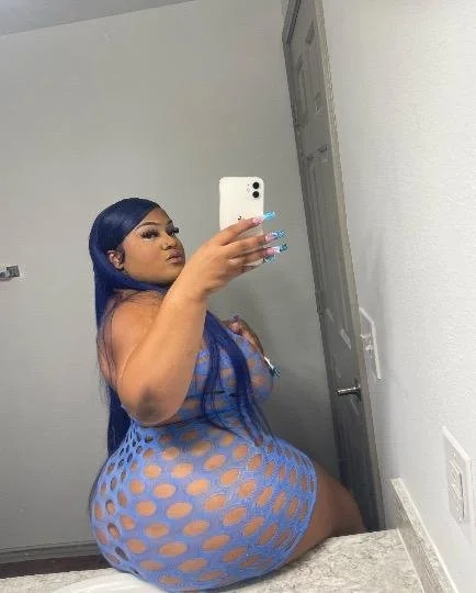 She say she a Star Big Booty and Tits image 4