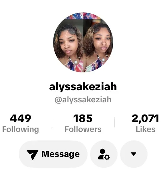 TikTok baddie has pretty Titties 😍 image 4