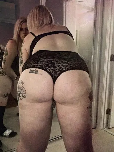Montana loves getting facefucked cover image