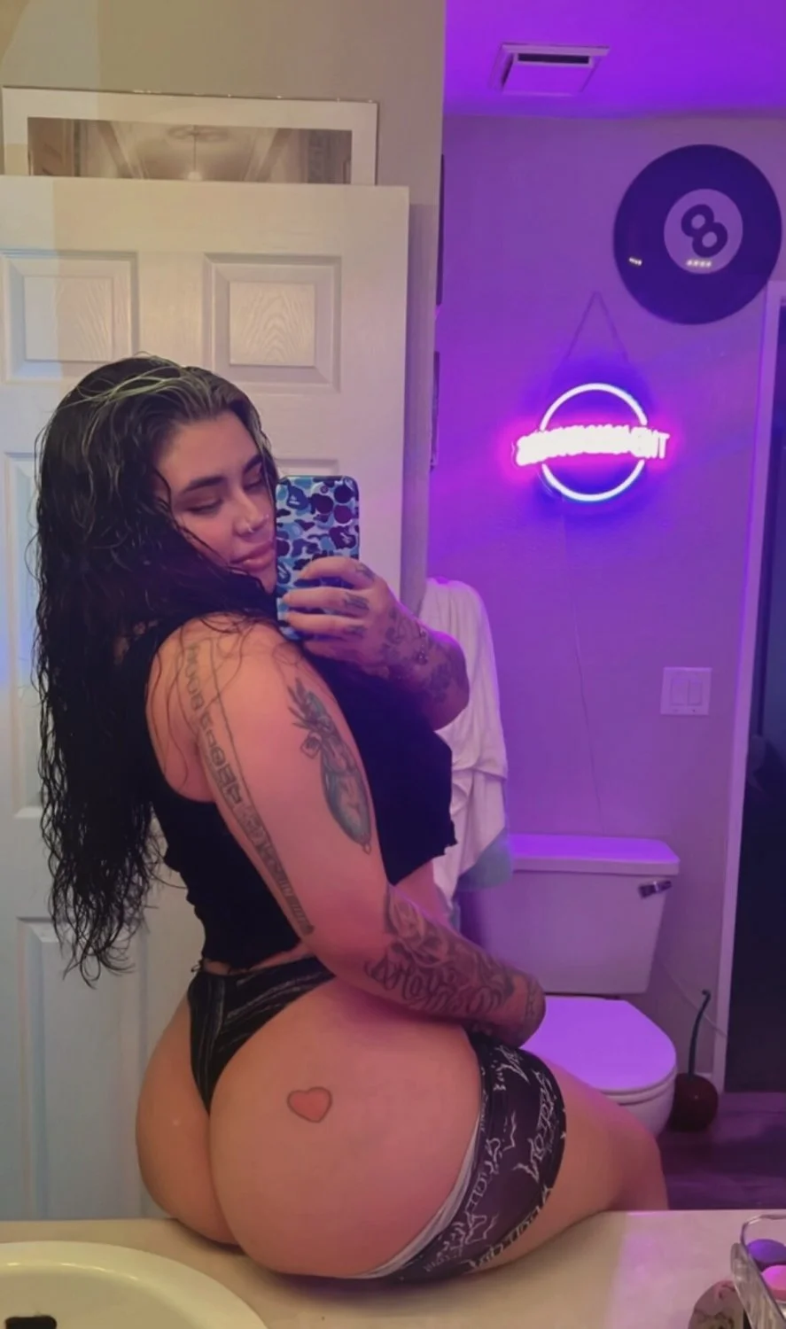 Thick Ass Latina Baddie image 10