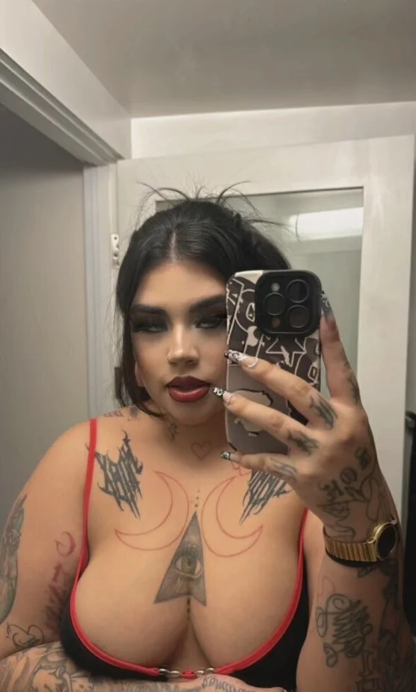 Thick Ass Latina Baddie image 12