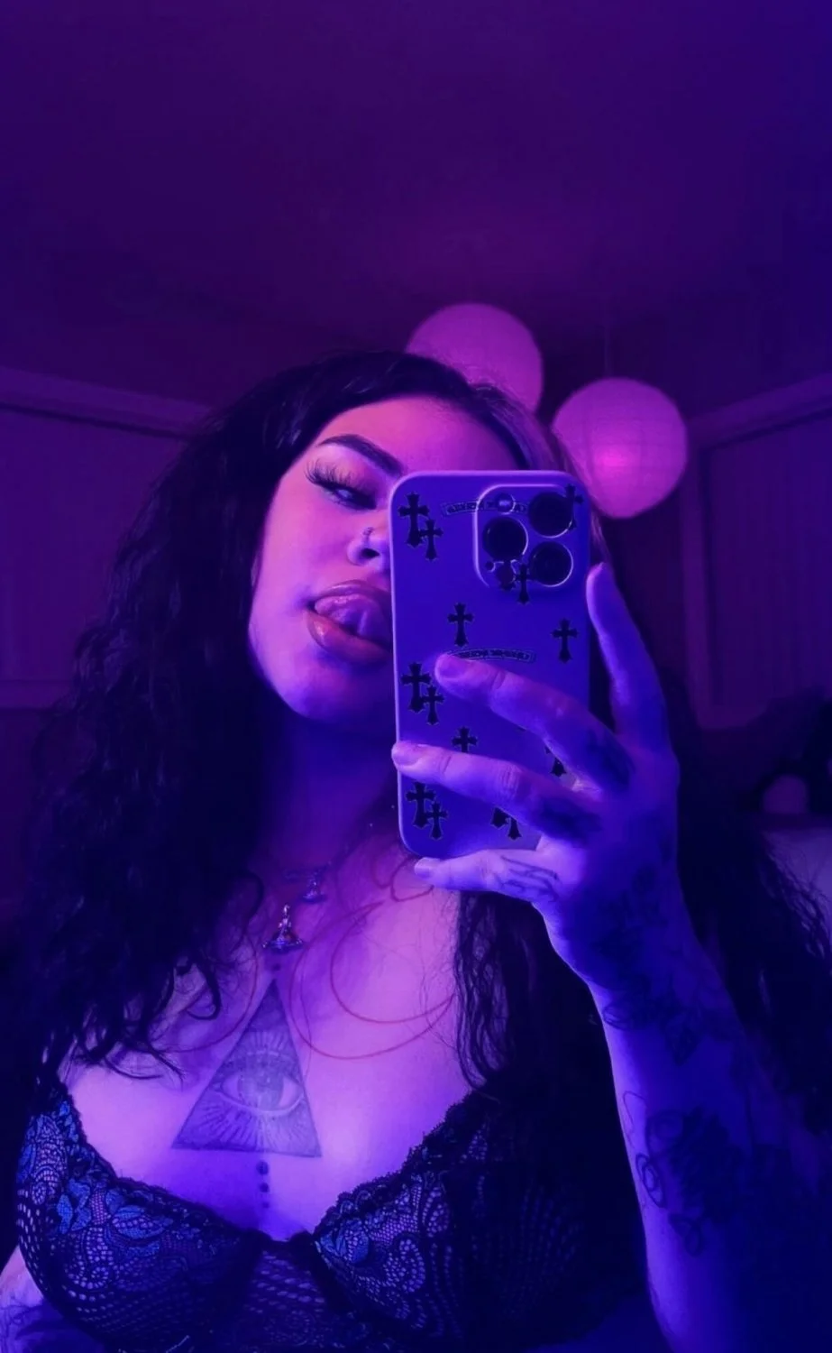 Thick Ass Latina Baddie image 2