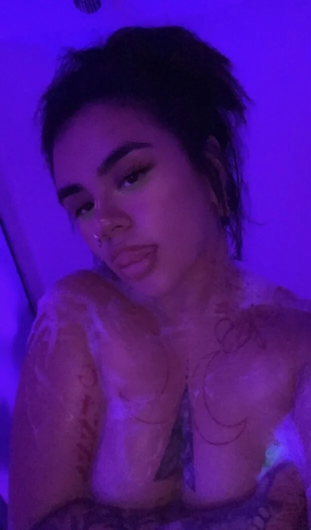 Thick Ass Latina Baddie image 9