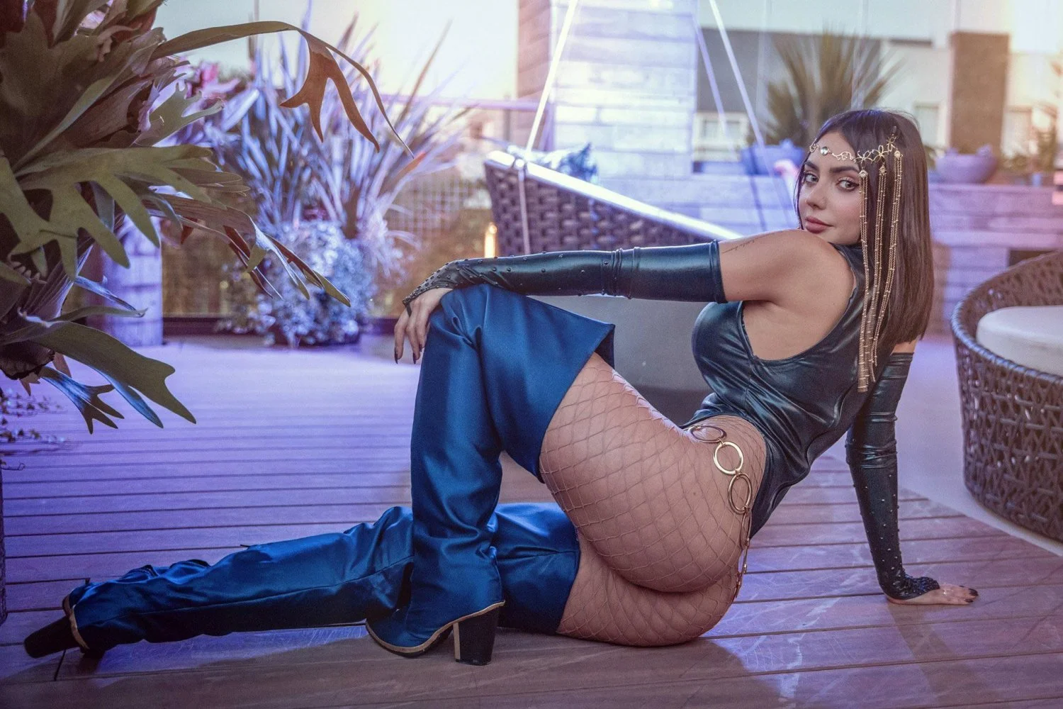 Nyvi Estephan (ensaio ravena) image 5