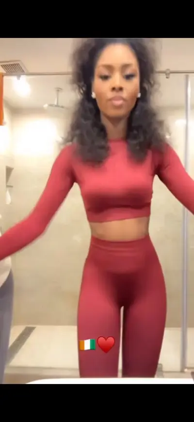 Sexy hot teen dancing in red leggings 🥵🔥 cover image
