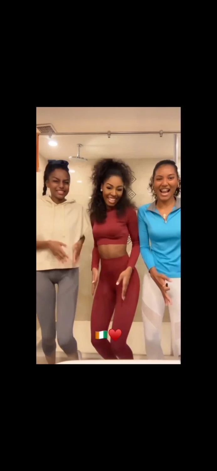 Sexy hot teen dancing in red leggings 🥵🔥 image 7