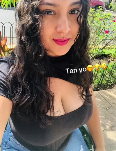 Que perrita🥵😋😋🤤me encantas esta chichona cover image