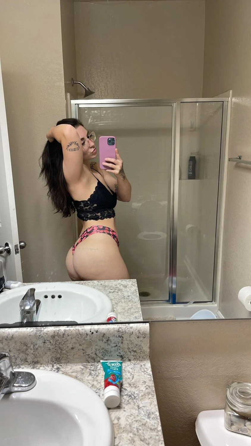 Esposa se traga tremenda pinga image 43