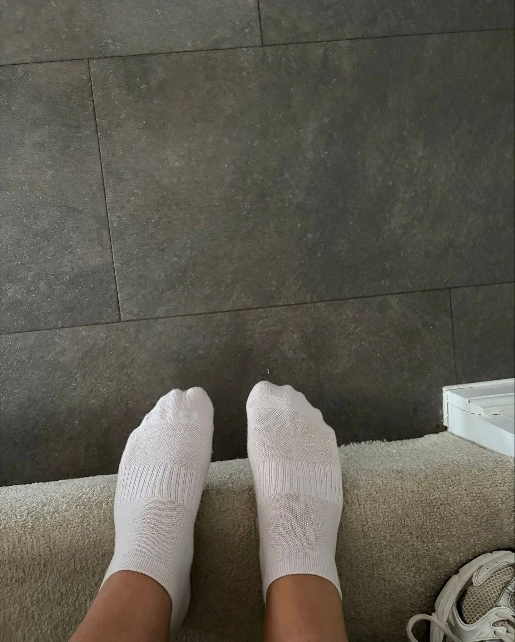 Tallulahs feet image 11
