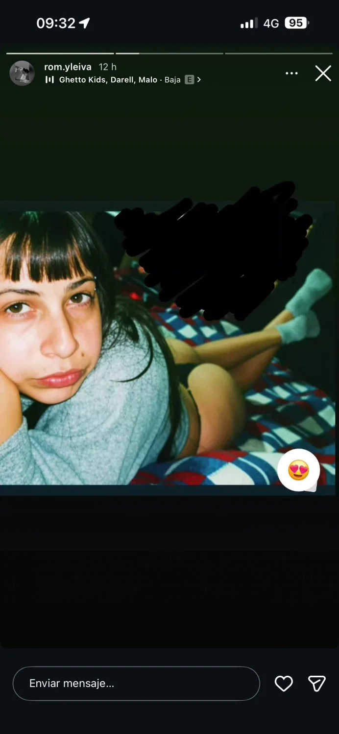 Una putita bastante enmoñada main image