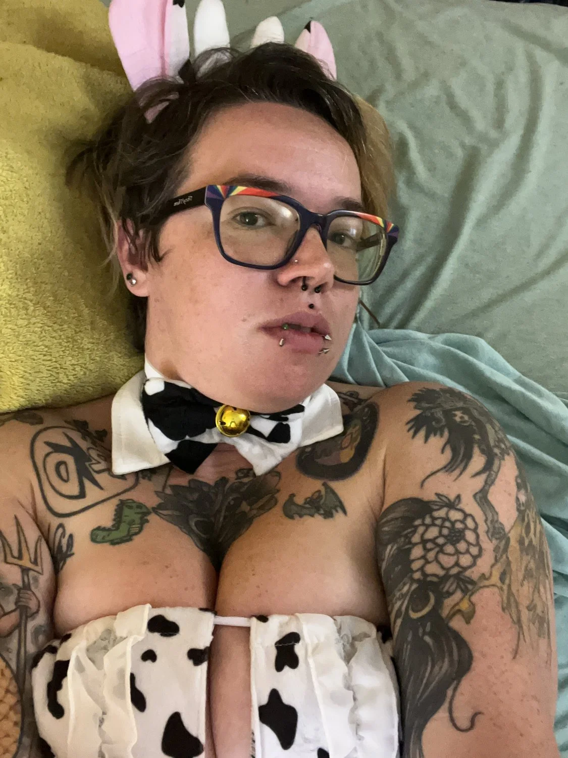 Freeuse Slut - Goldenazriel (search in any social media, even facebook) image 2
