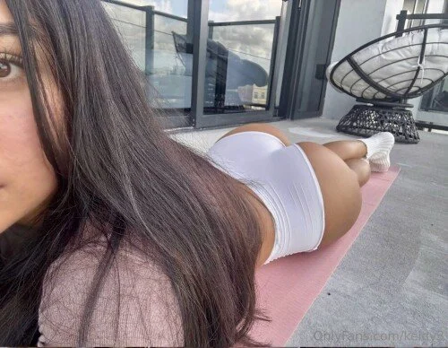 fit thiCC Keidy latina RE UP 1 image 42