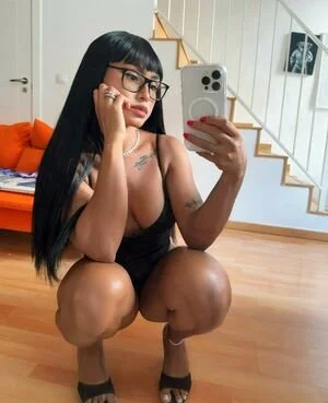 karen dayana main image