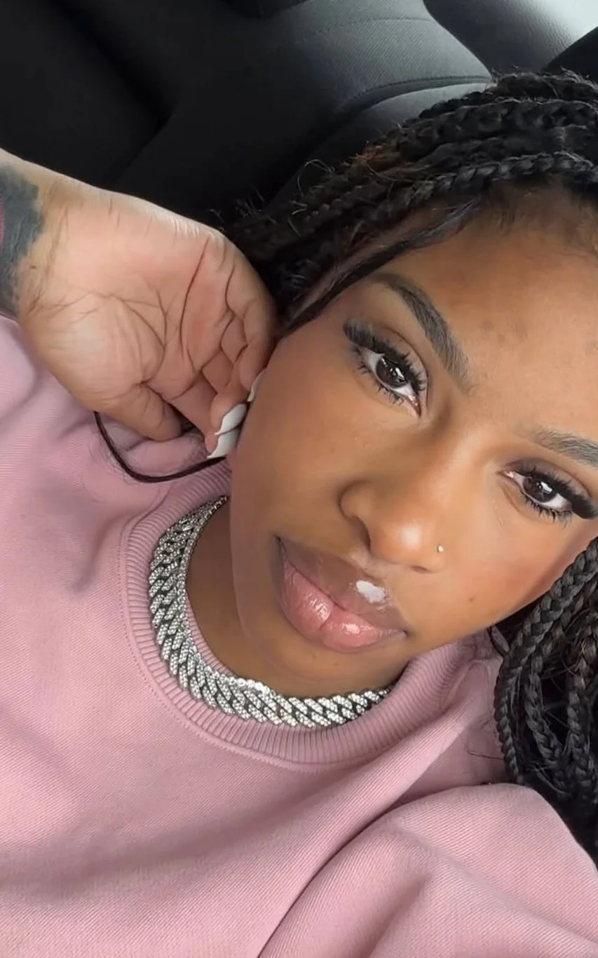 Nutty darkskin with lips made for sucking dick look how thick her lips are🤤💦 image 4
