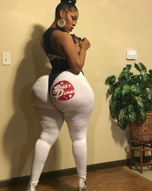 The size of these ASSES!! image 3