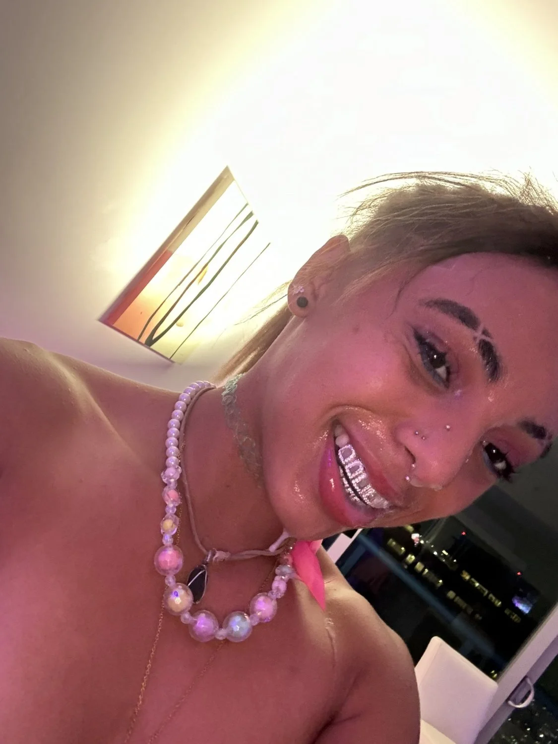Zerella Skies cum covered image 10