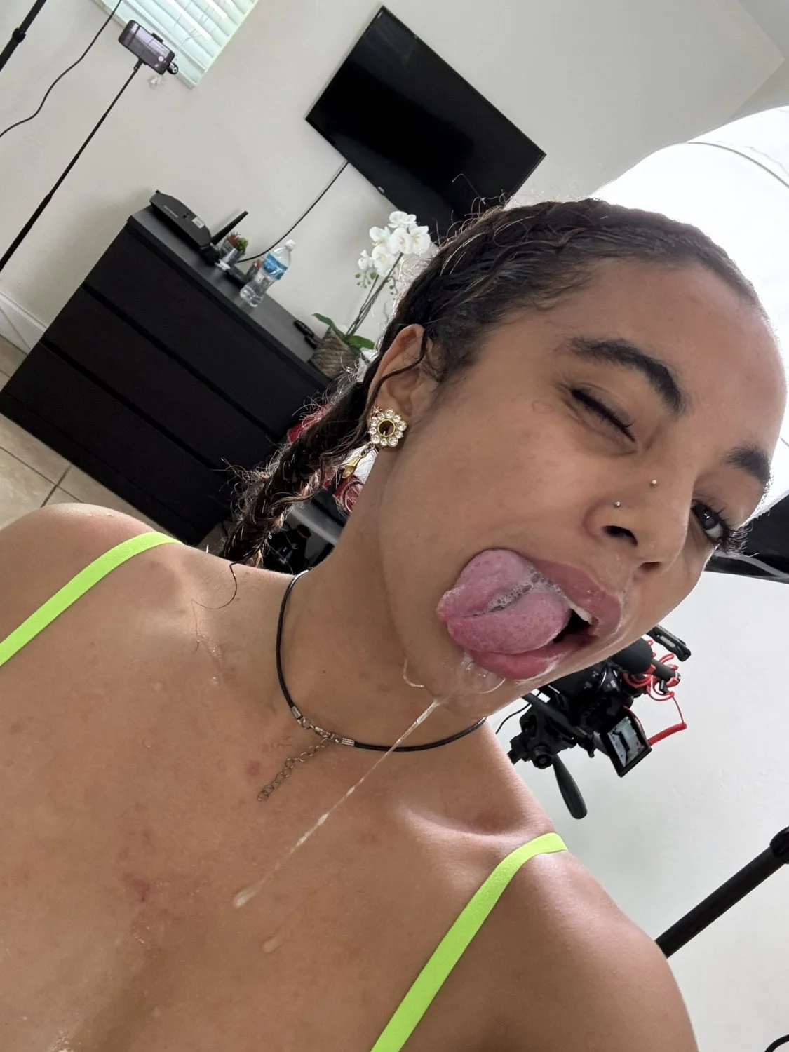 Zerella Skies cum covered image 39