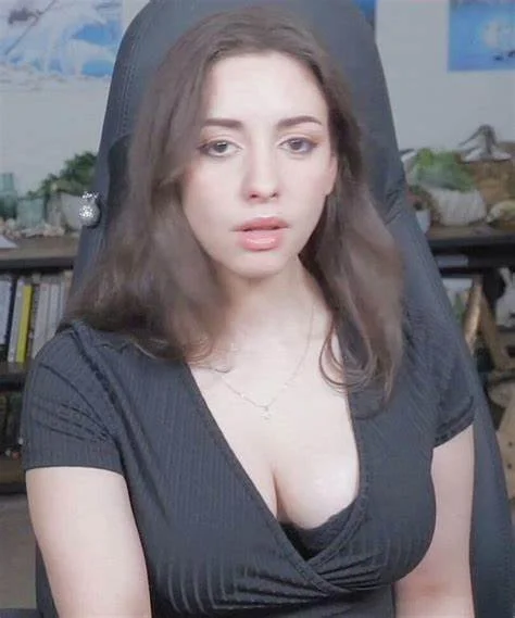Sweet Anita image 3