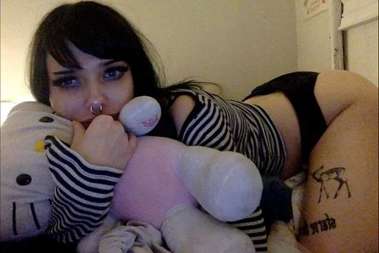 Emo slut leaked image 8