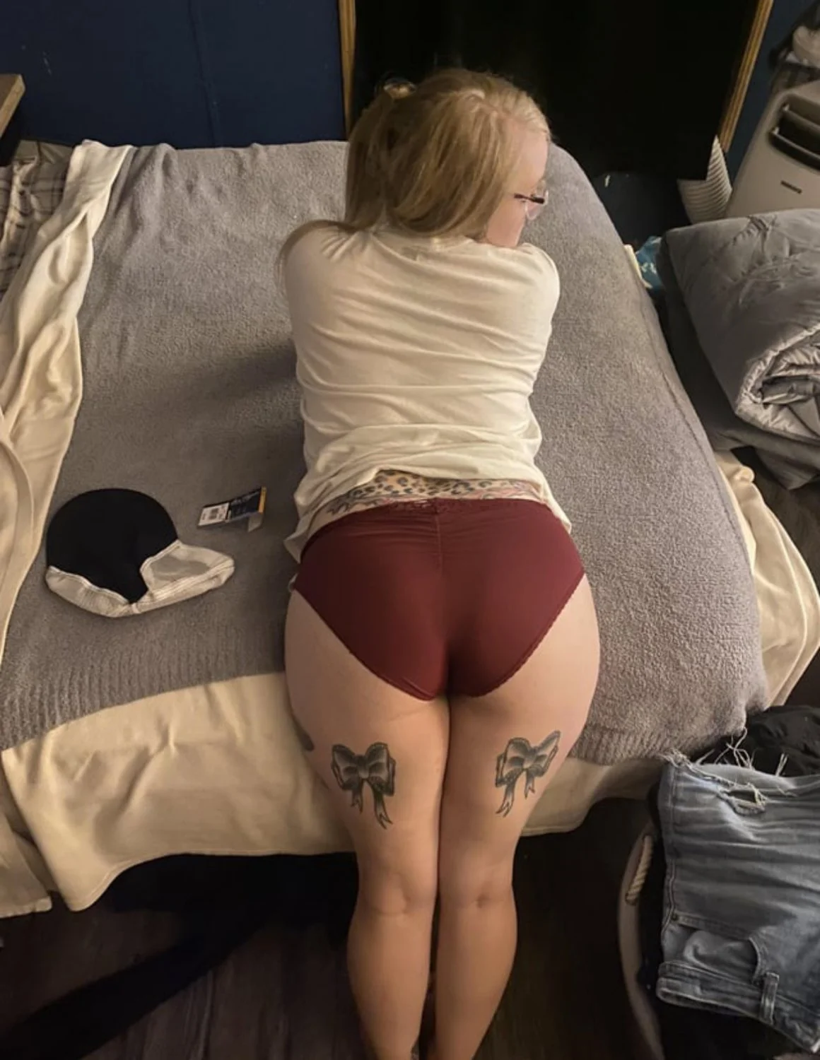 Fucking the Blackstone pizza girl image 6