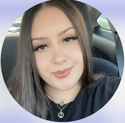 Mount Vernon WA Latina Alondra Ramirez gets her patas de queso cumed on by her older drunk cousin cover image