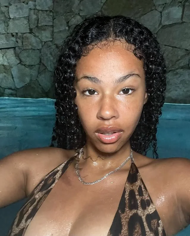 62_gyal french streamer big tits image 7