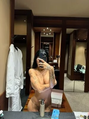 mia khalifa image 20