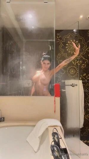 mia khalifa image 49