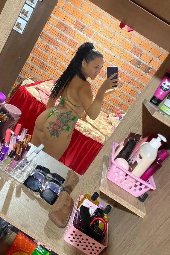 Jeniffer puta gostosa do job de SC image 14