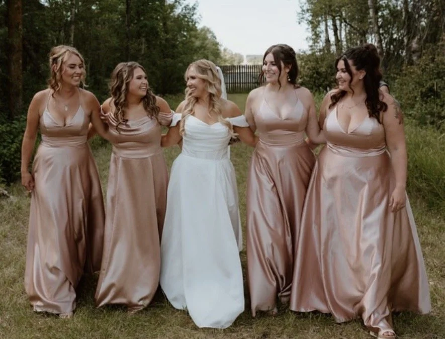 Which big titty wedding babe would you fuck? main image