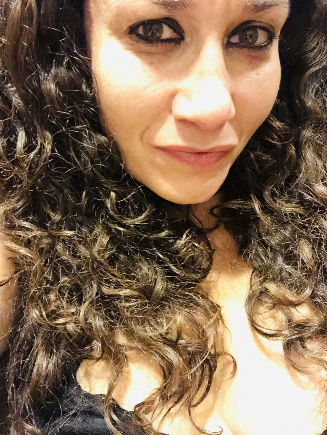 LA Slut Sarah making cocks hard image 12