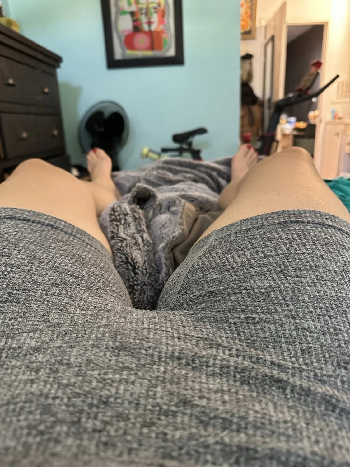 LA Slut Sarah making cocks hard image 6
