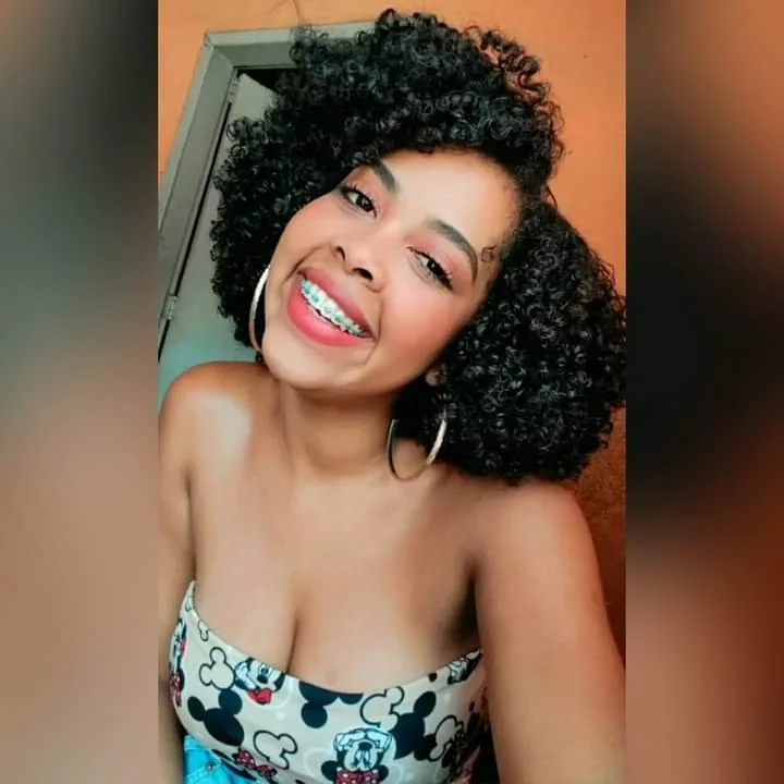 Copilado de fotos e videos, de novinha safada perdida em belford roxo image 2
