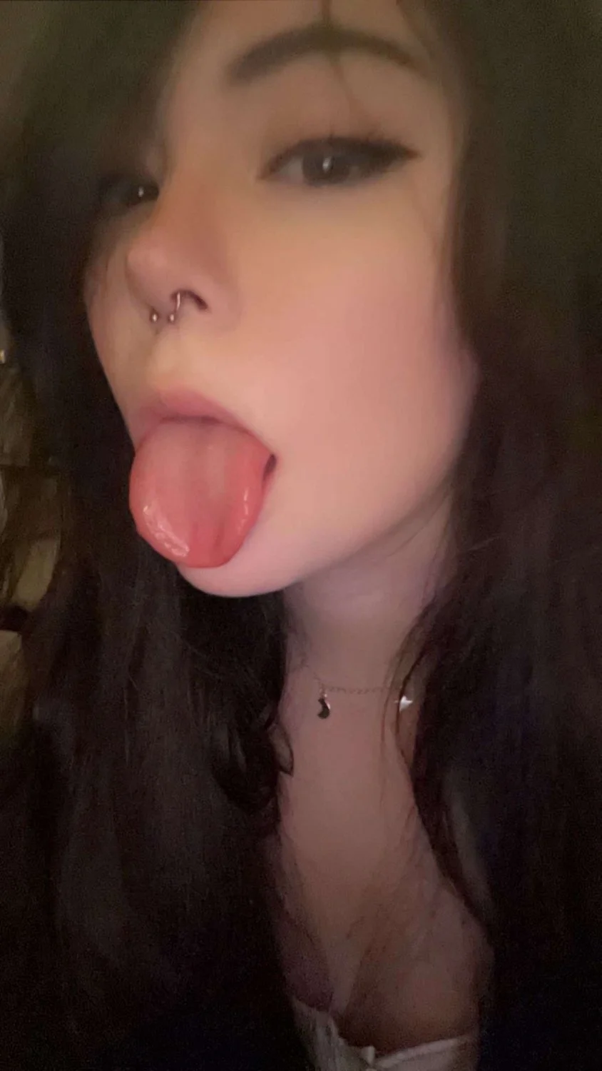 Bella 19 exposed image 6