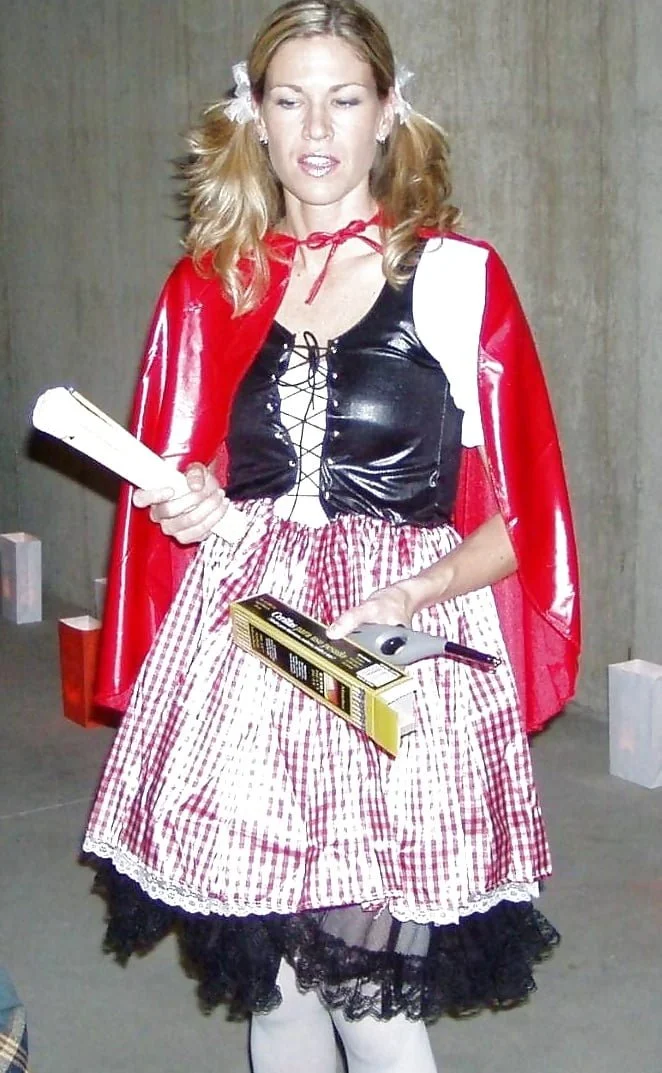 Michelle The Web Whore image 8