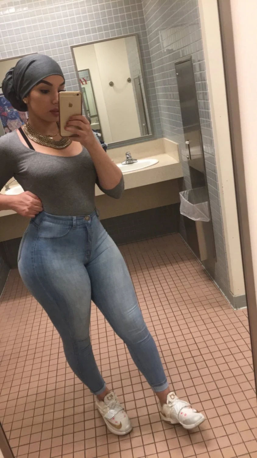 busty 🇩🇿 hijabi loves bbc 🍆 image 16