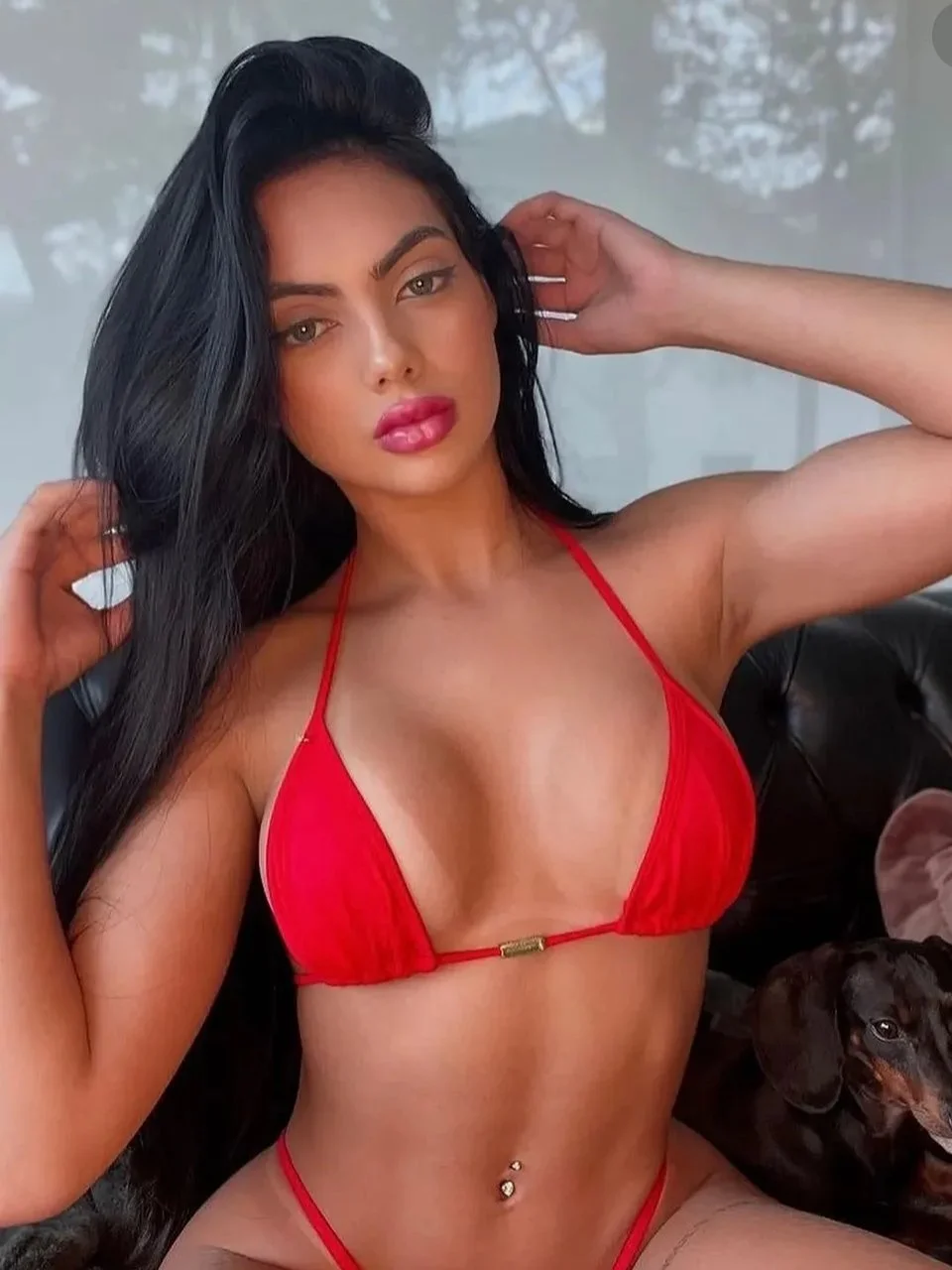 BRENDA TRINDADE main image
