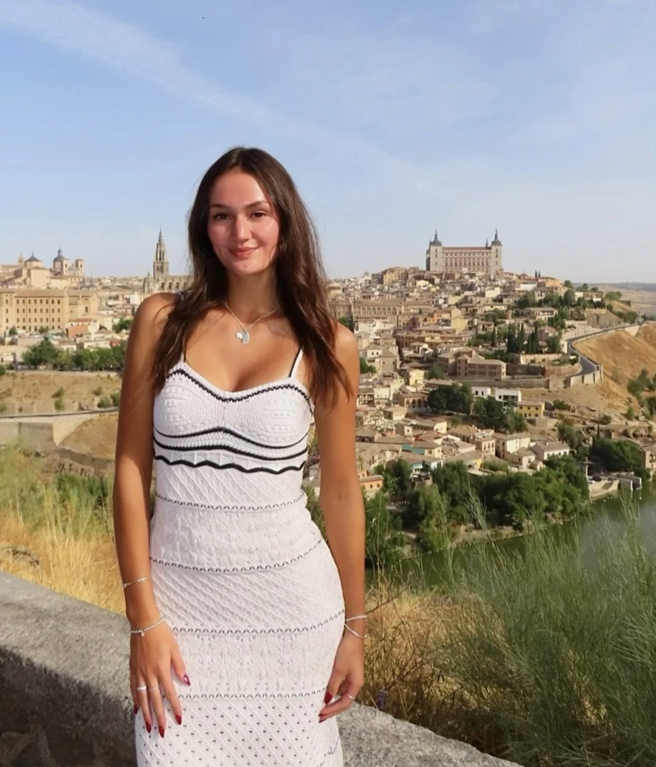 Thick and busty VSCO slut Emily image 34